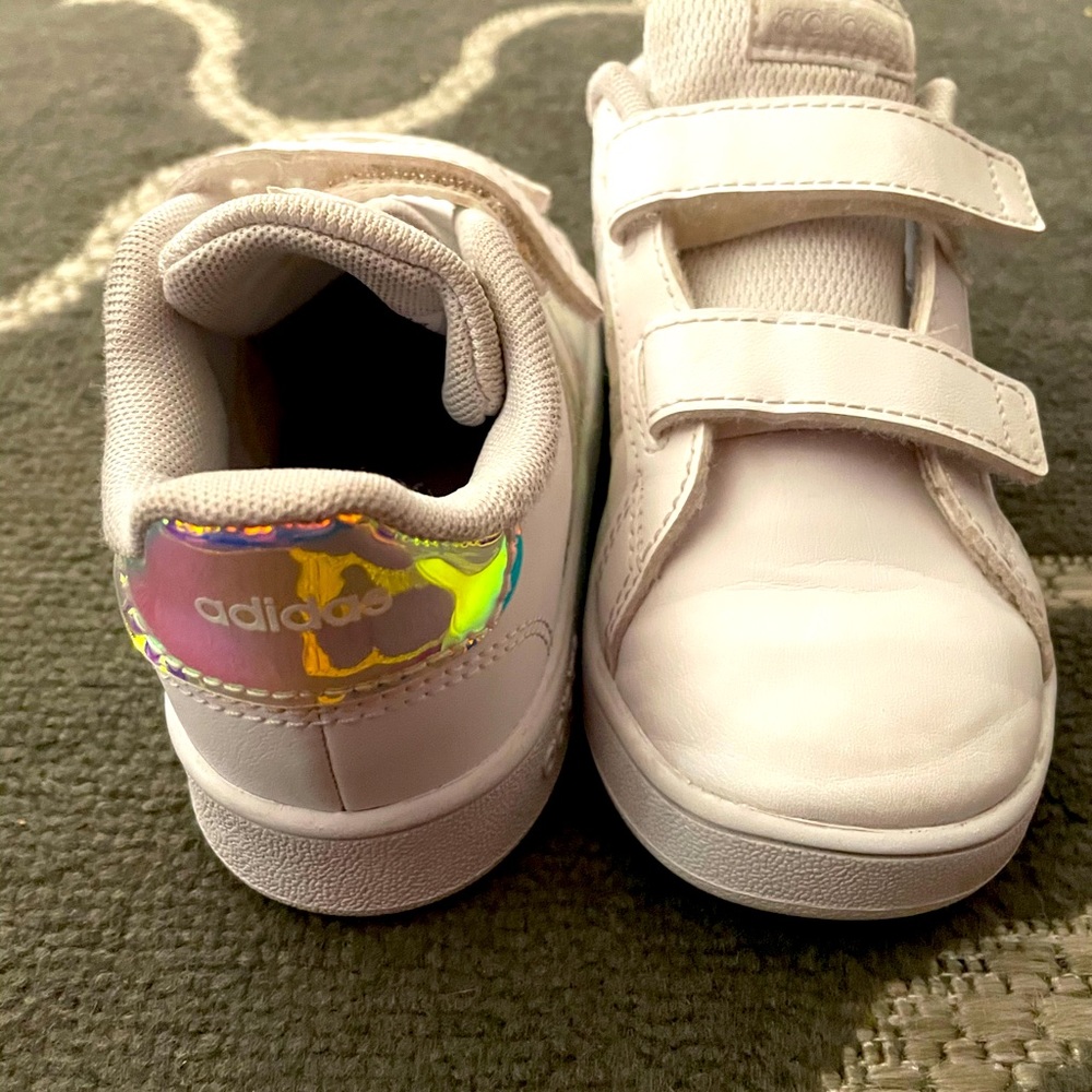GRAND COURT I SNEAKER - KIDS' size 10